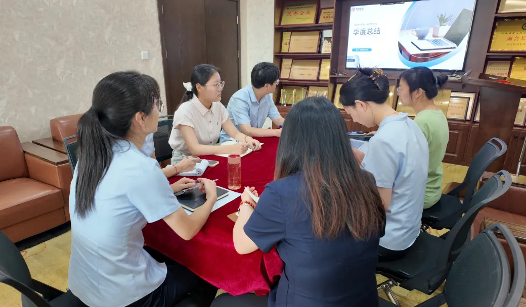 內(nèi)部培訓(xùn)丨恒信咨詢(xún)管理有限公司季度法規(guī)培訓(xùn)圓滿(mǎn)成功，風(fēng)險(xiǎn)防控能力再升級(jí)